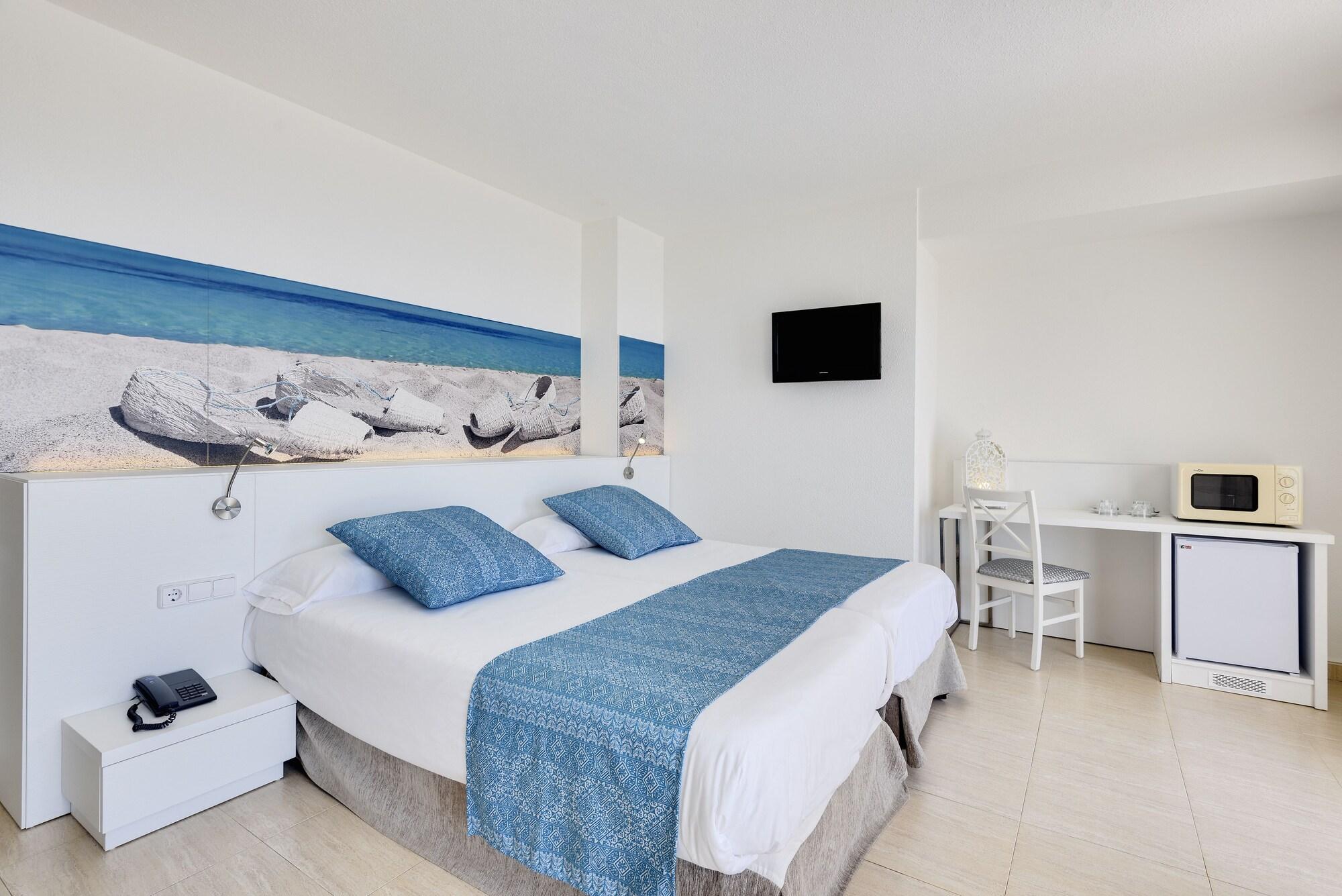 Aparthotel Tropic Garden Santa Eularia des Riu Eksteriør bilde