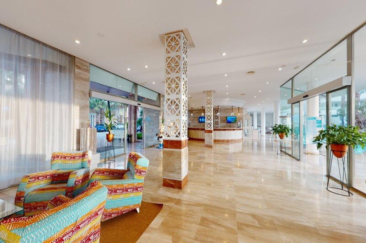Aparthotel Tropic Garden Santa Eularia des Riu Eksteriør bilde