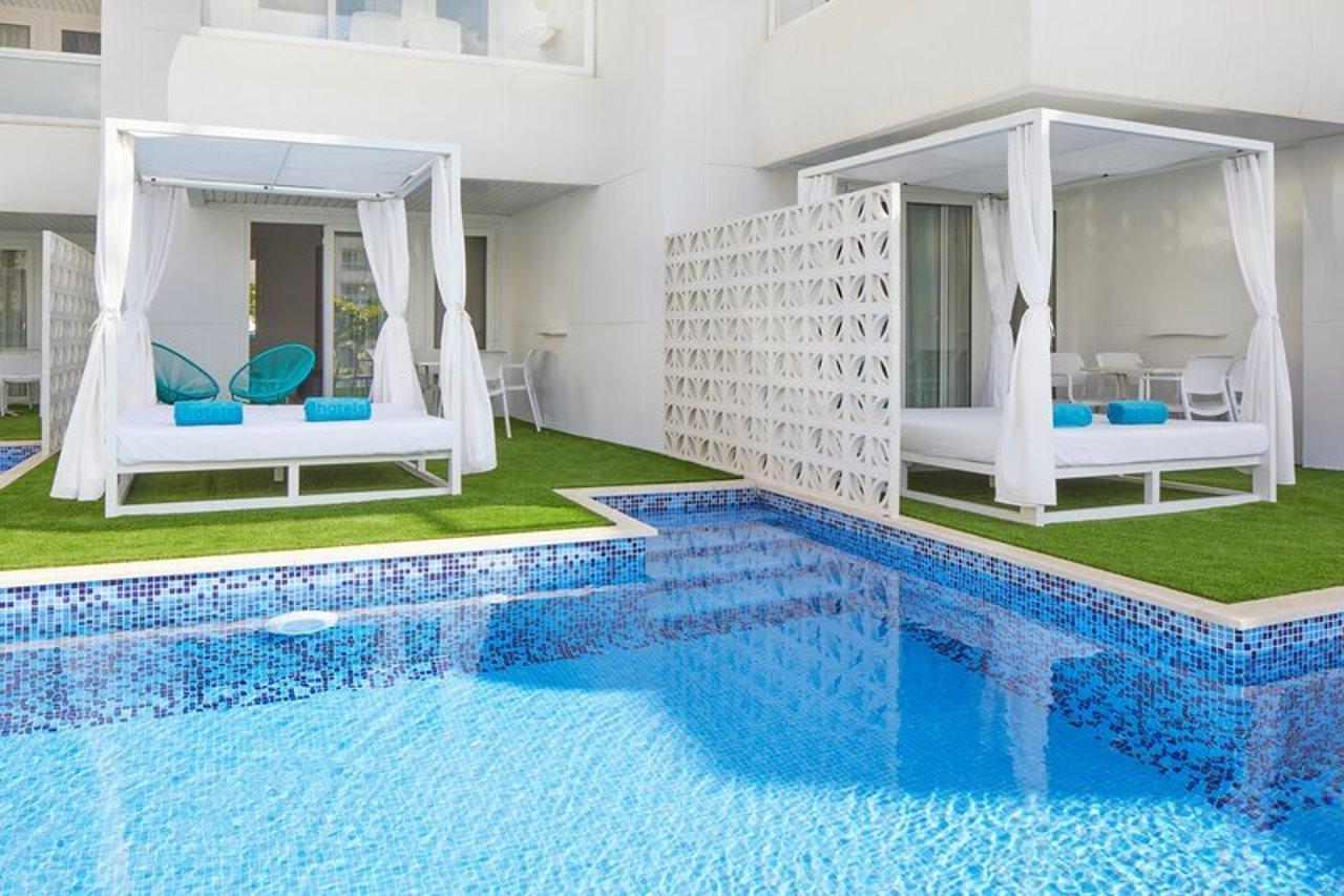 Aparthotel Tropic Garden Santa Eularia des Riu Eksteriør bilde