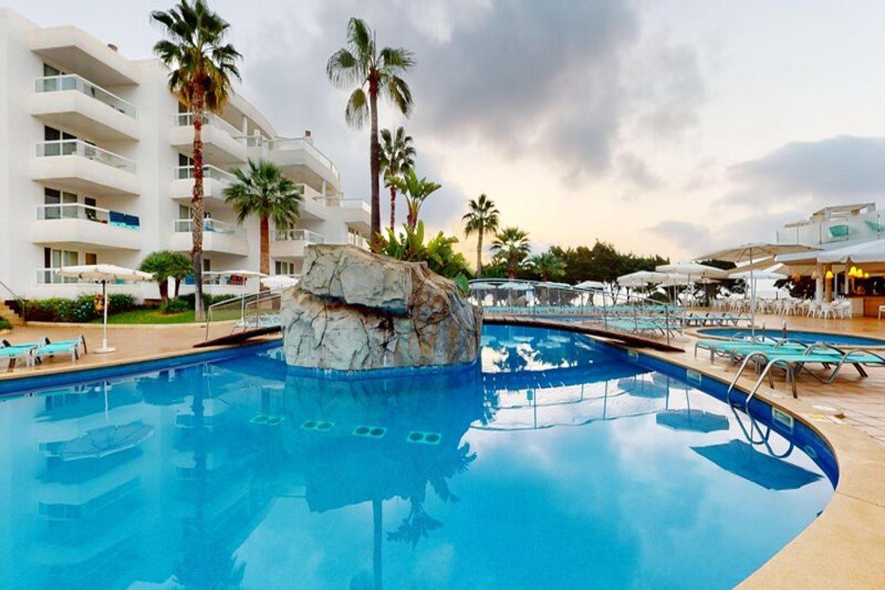 Aparthotel Tropic Garden Santa Eularia des Riu Eksteriør bilde