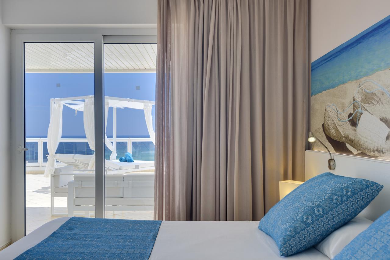 Aparthotel Tropic Garden Santa Eularia des Riu Eksteriør bilde